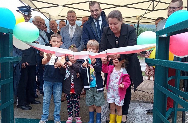Otwarcie wyremontowanej kładki w Czernichowie