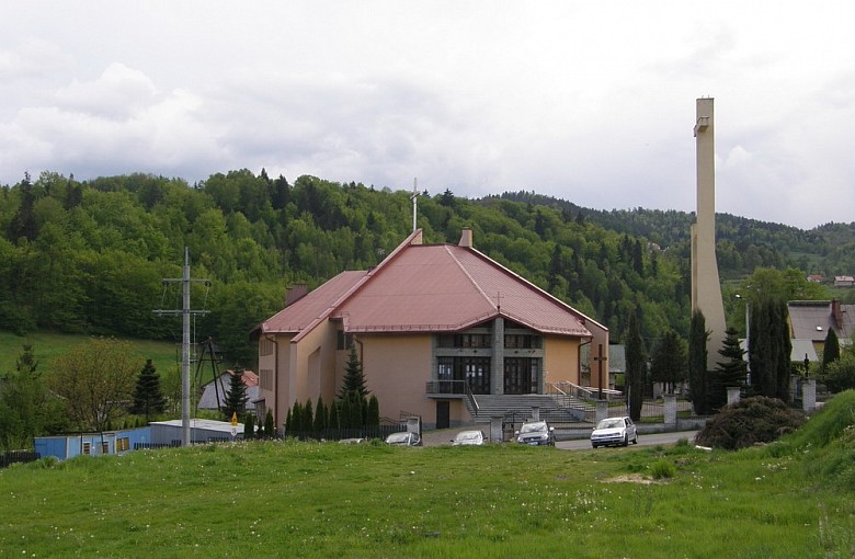 Parafia Matki Bożej Częstochowskiej w Czernichowie